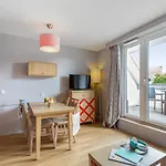 Pierre & La Petite Venise Apart-hotel