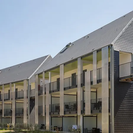 Pierre & La Petite Venise アパートホテル