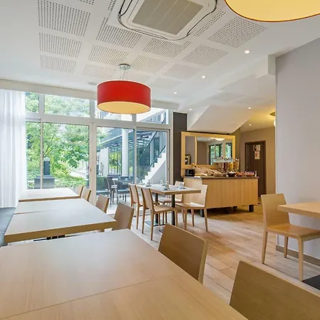 Hotel apartamentowy Pierre & La Petite Venise 3*