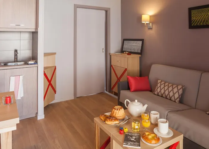 Pierre & La Petite Venise Aparthotel