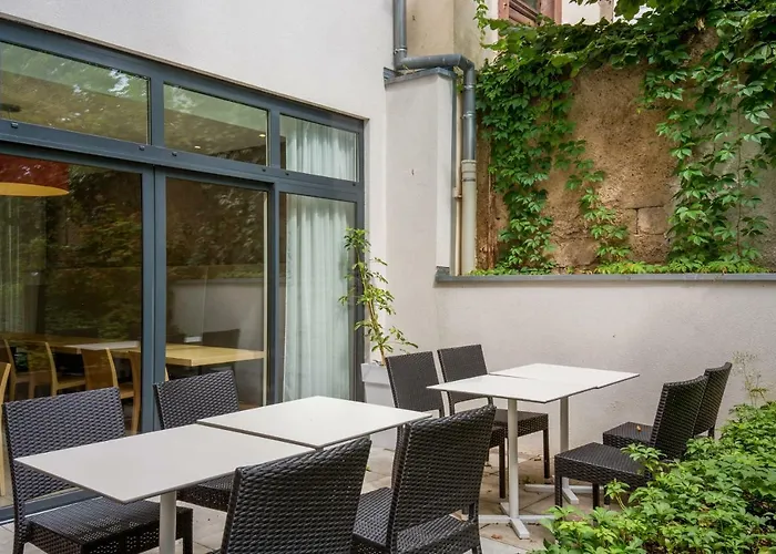 Pierre & La Petite Venise